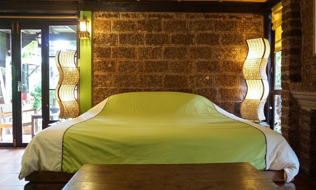 The Riverside Guest House Lampang Eksteriør bilde