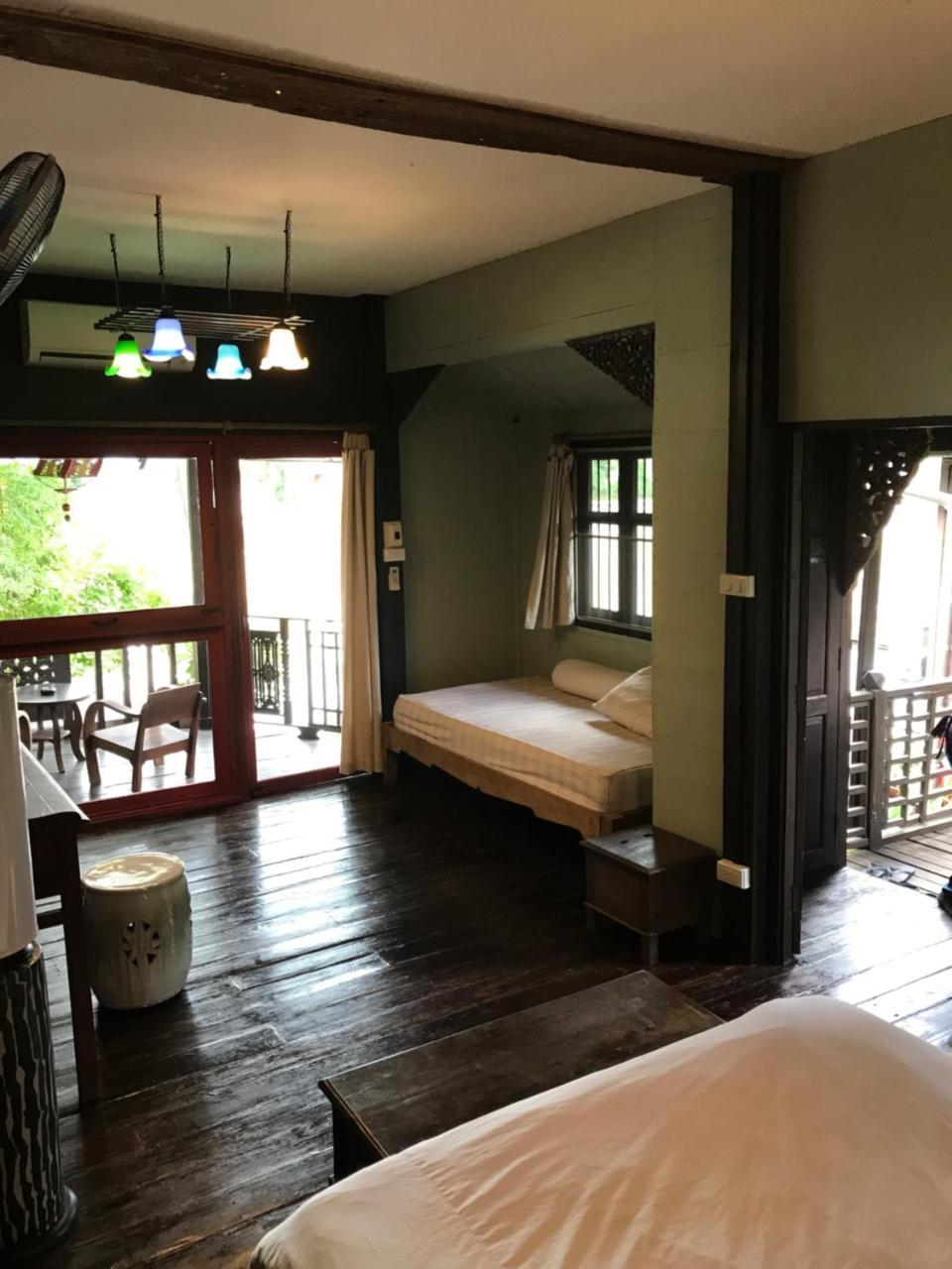 The Riverside Guest House Lampang Eksteriør bilde
